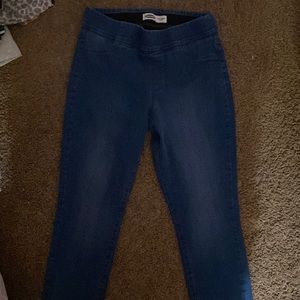 Super Skinny Mid-Rise Jeans